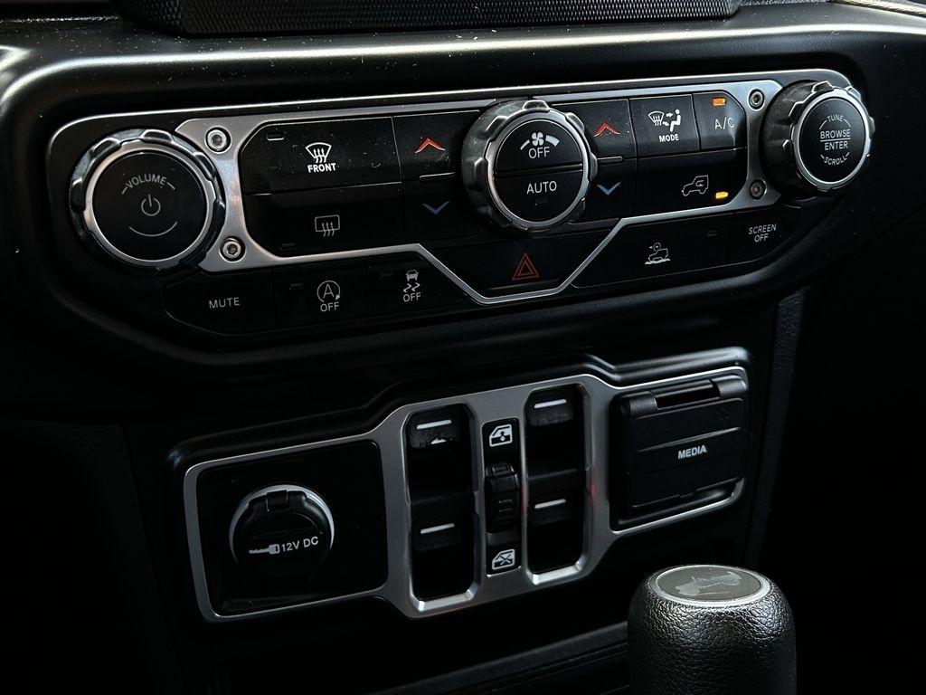 Jeep Wrangler Unlimited Sahara 2021