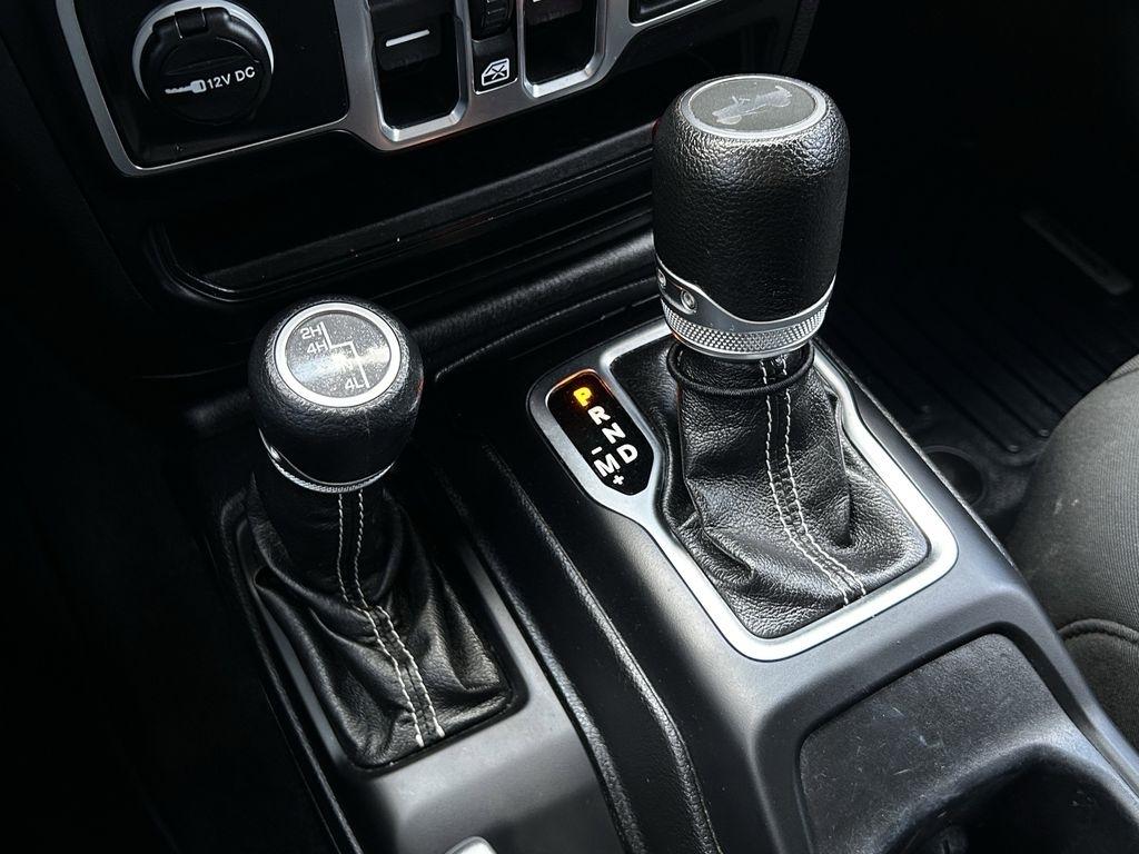 Jeep Wrangler Unlimited Sahara 2021