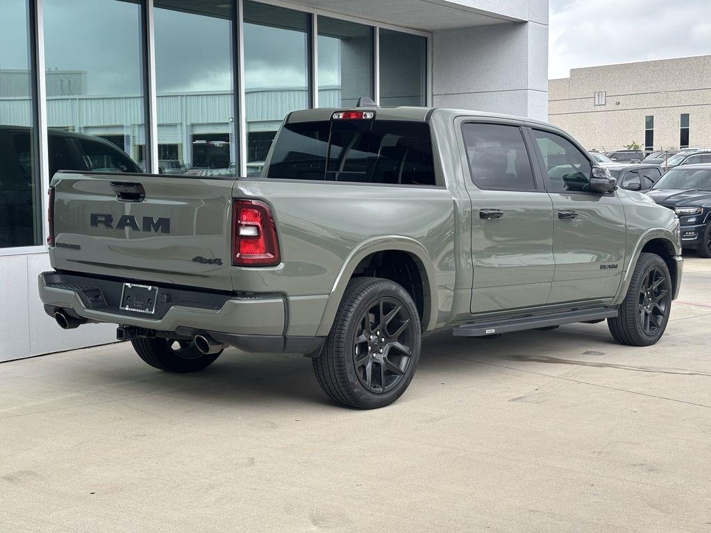 RAM 1500 Laramie Crew Cab SWB 4WD 2026