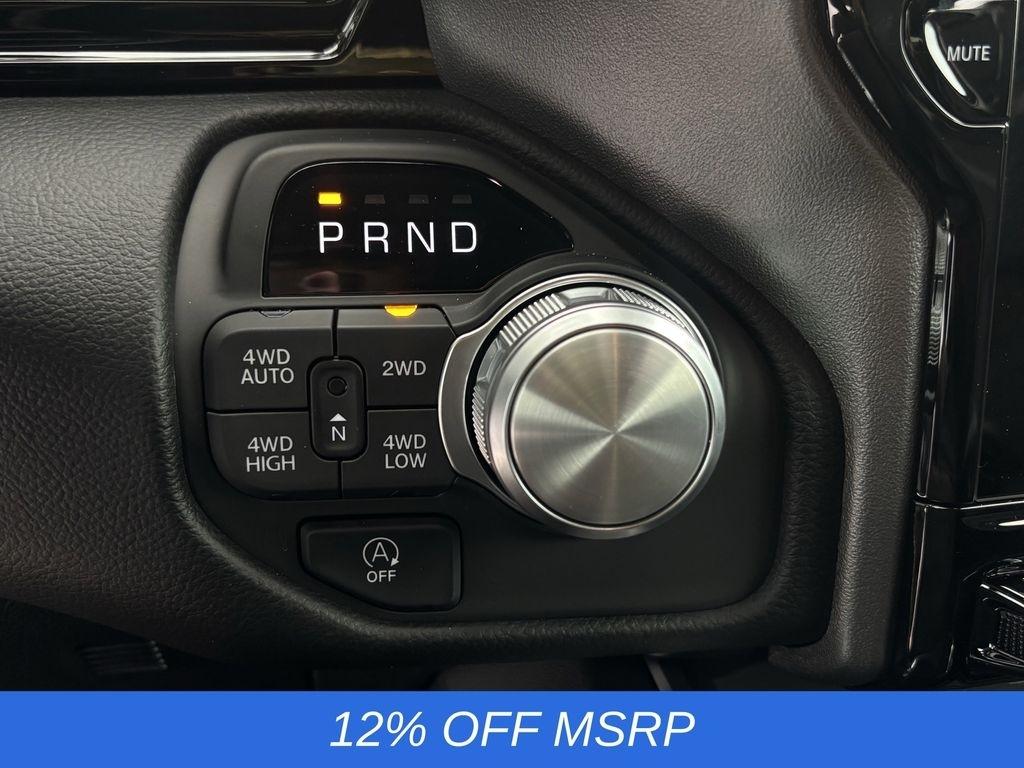 RAM 1500 Laramie Crew Cab SWB 4WD 2026