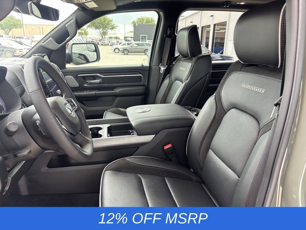 RAM 1500 Laramie Crew Cab SWB 4WD 2026