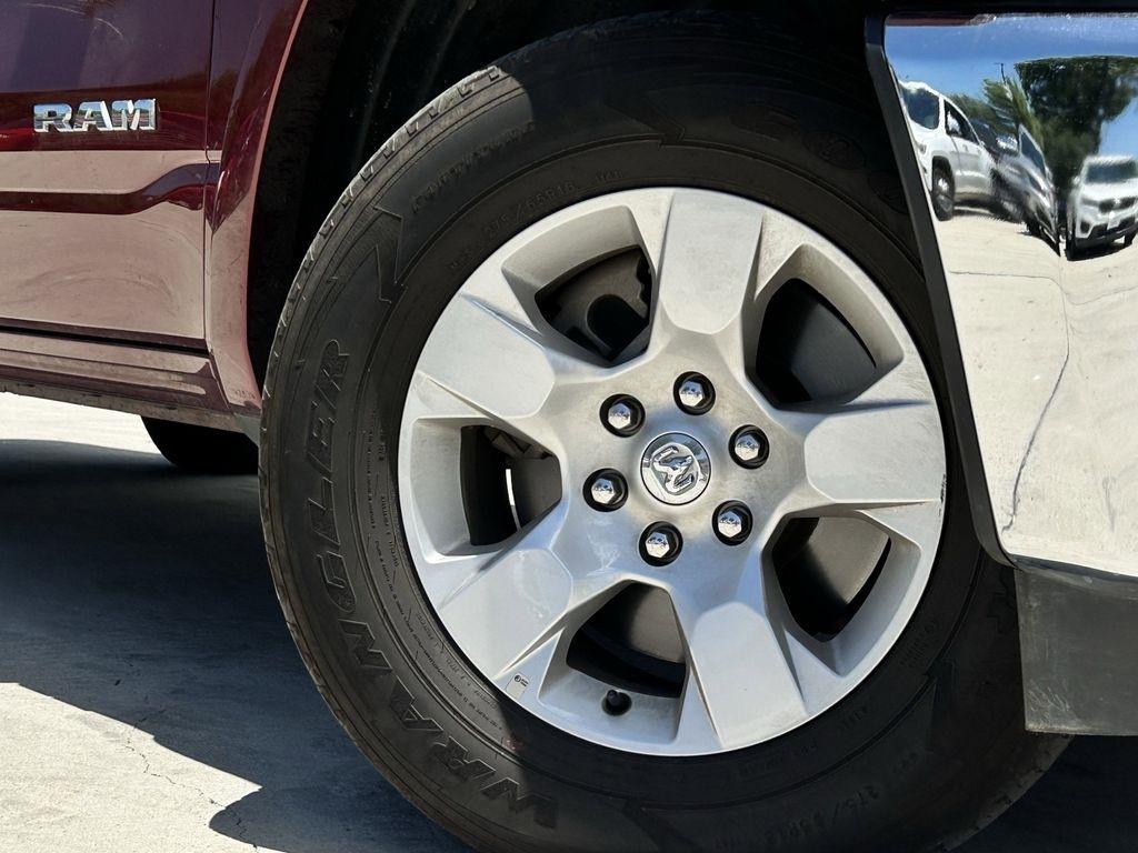 RAM 1500 Big Horn Crew Cab SWB 4WD 2025