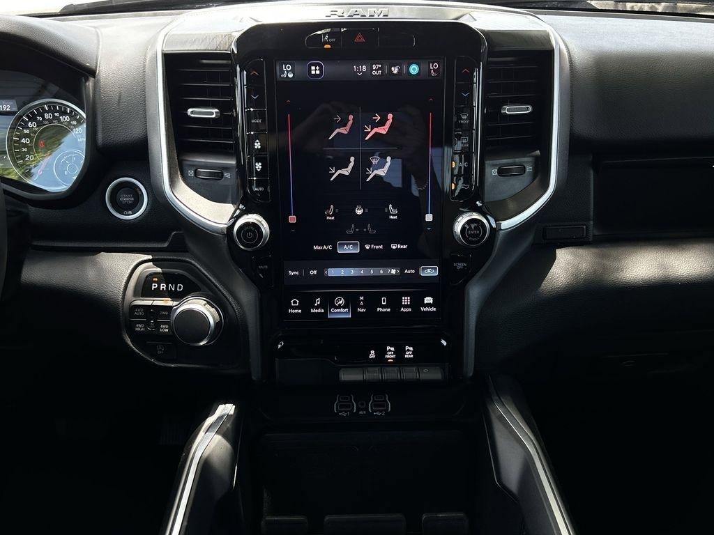 RAM 1500 Big Horn Crew Cab SWB 4WD 2025