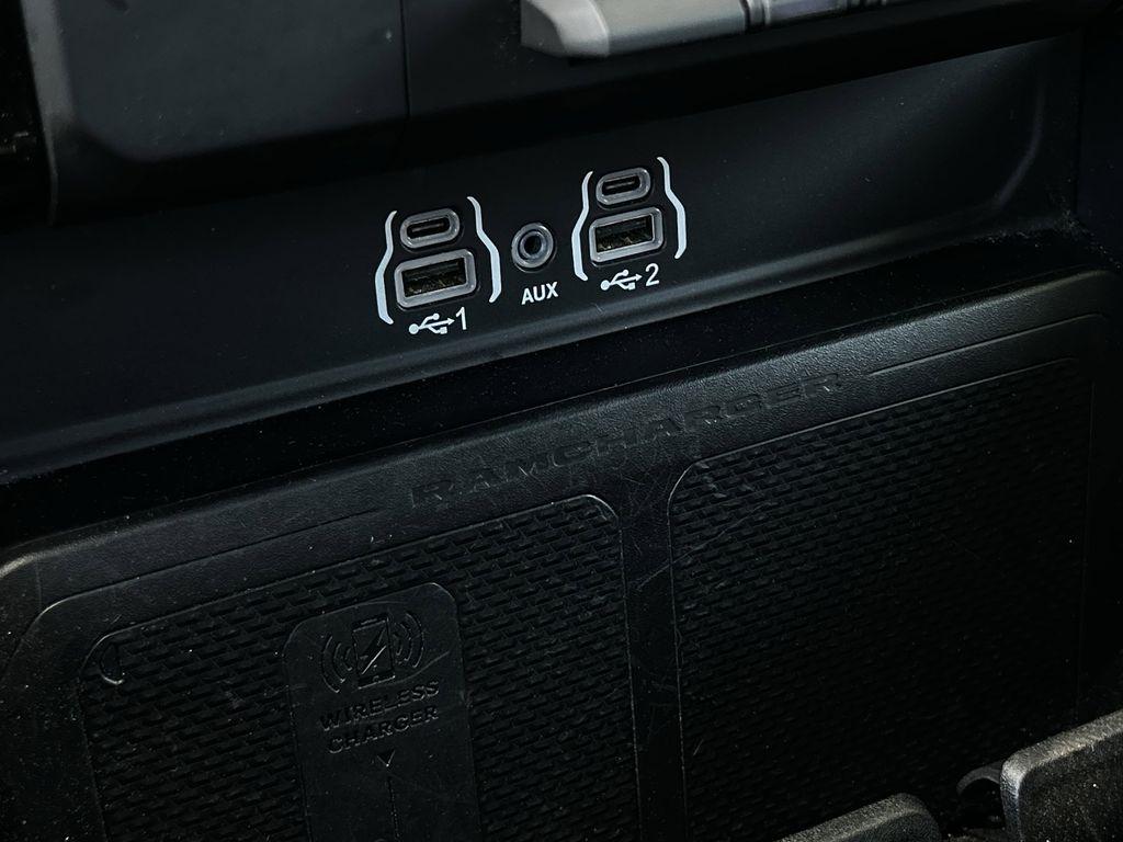 RAM 1500 Big Horn Crew Cab SWB 4WD 2025
