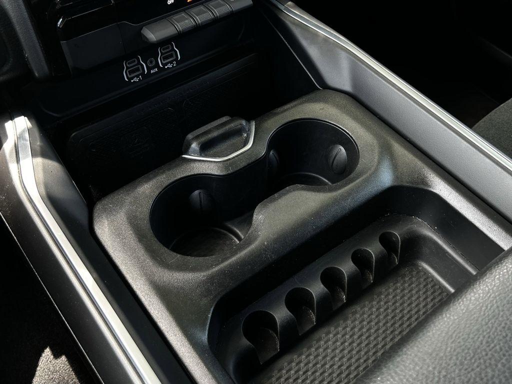 RAM 1500 Big Horn Crew Cab SWB 4WD 2025