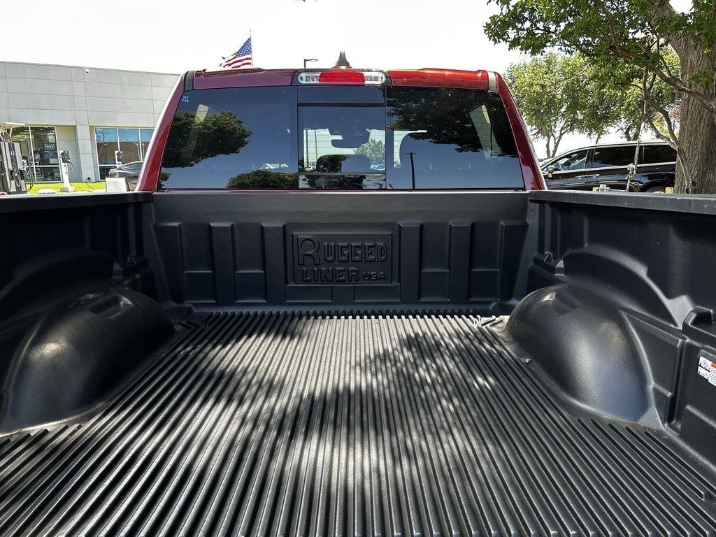RAM 1500 Big Horn Crew Cab SWB 4WD 2025