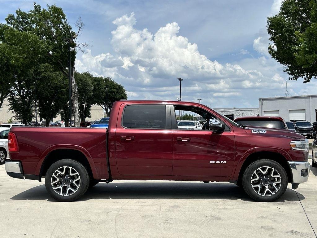 RAM 1500 Laramie Crew Cab SWB 4WD 2025