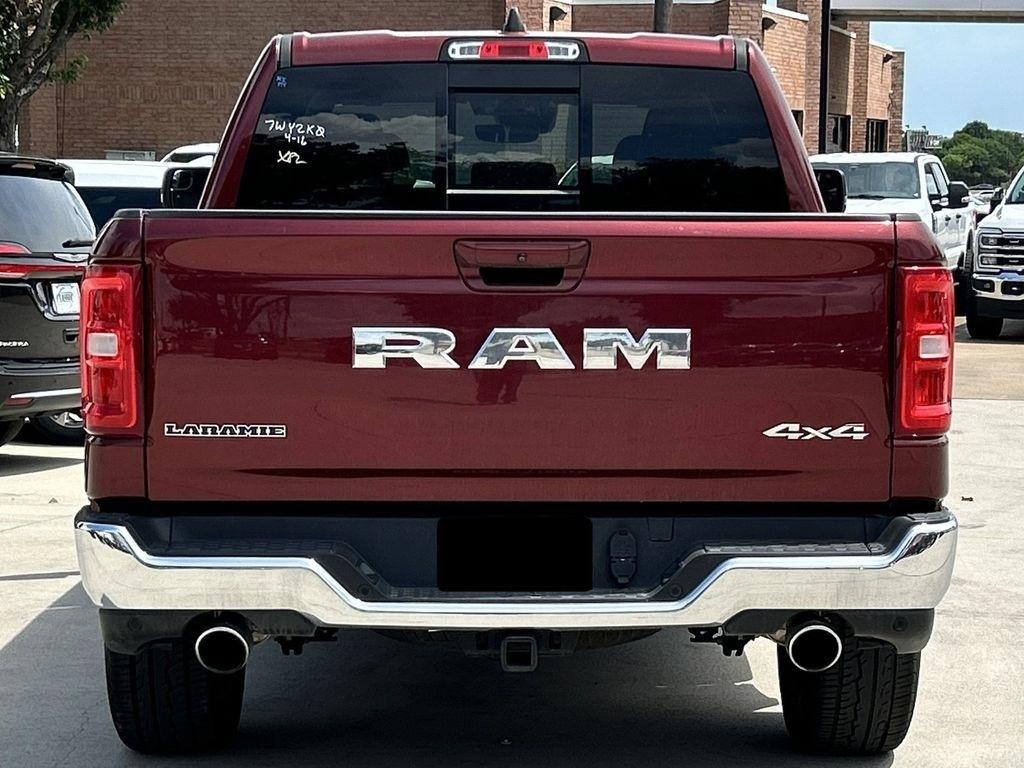 RAM 1500 Laramie Crew Cab SWB 4WD 2025
