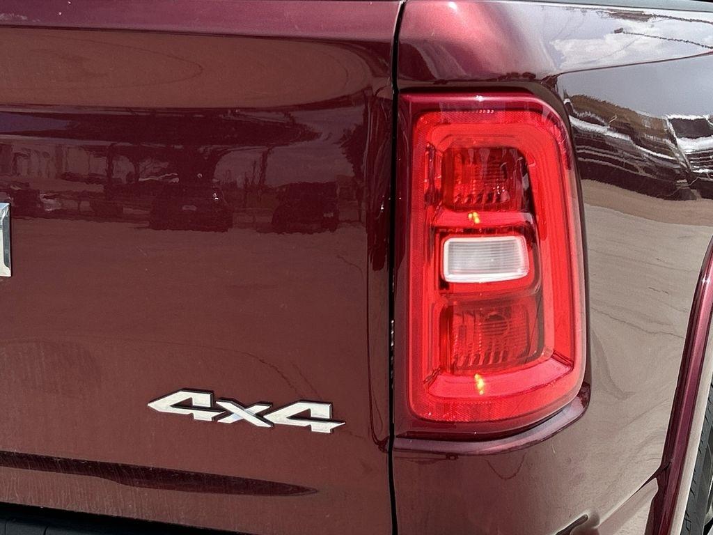 RAM 1500 Laramie Crew Cab SWB 4WD 2025