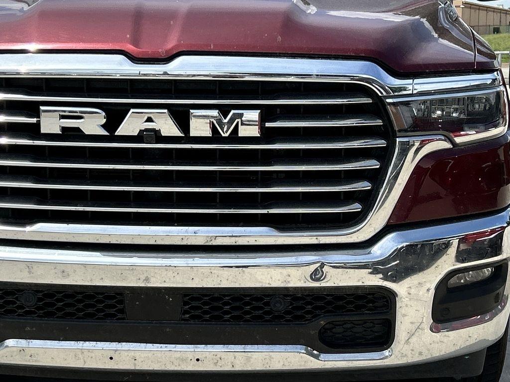 RAM 1500 Laramie Crew Cab SWB 4WD 2025