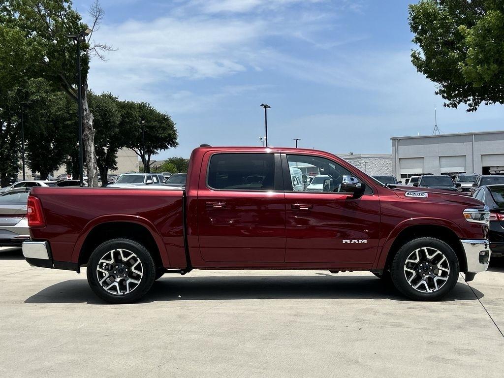 RAM 1500 Laramie Crew Cab SWB 4WD 2025