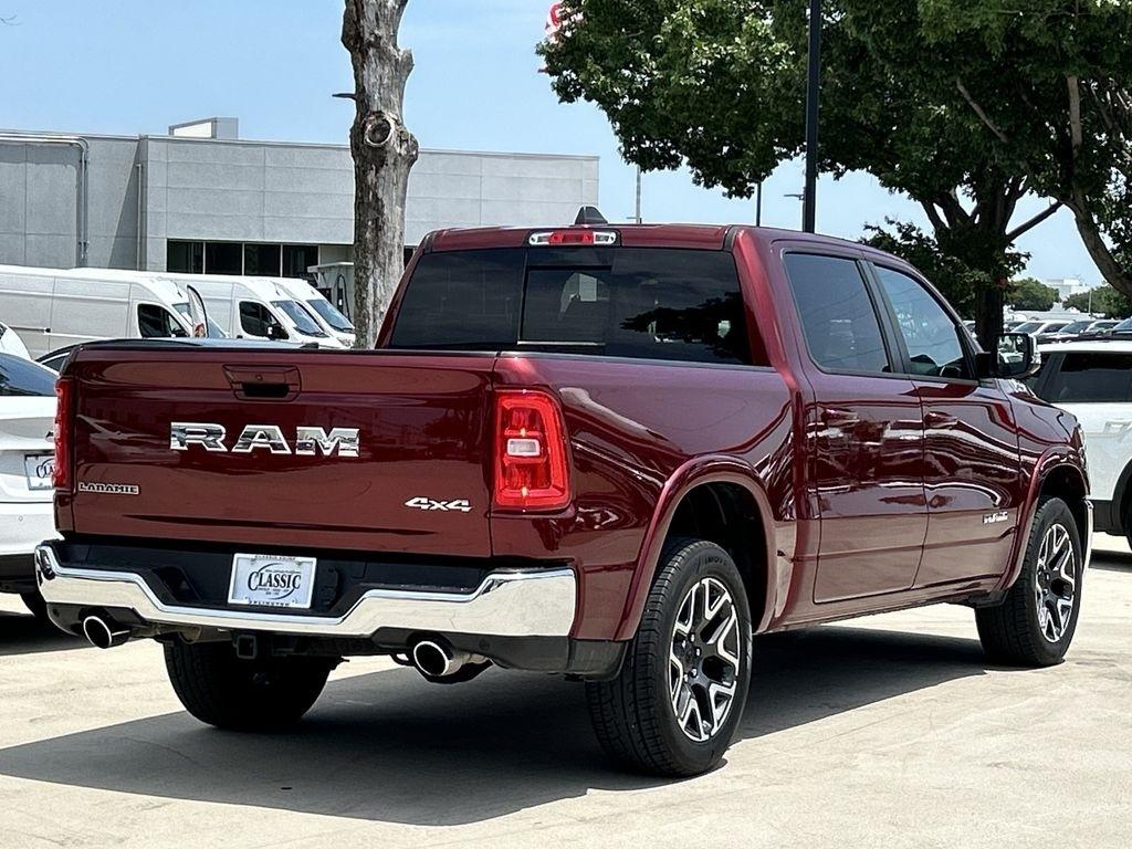 RAM 1500 Laramie Crew Cab SWB 4WD 2025