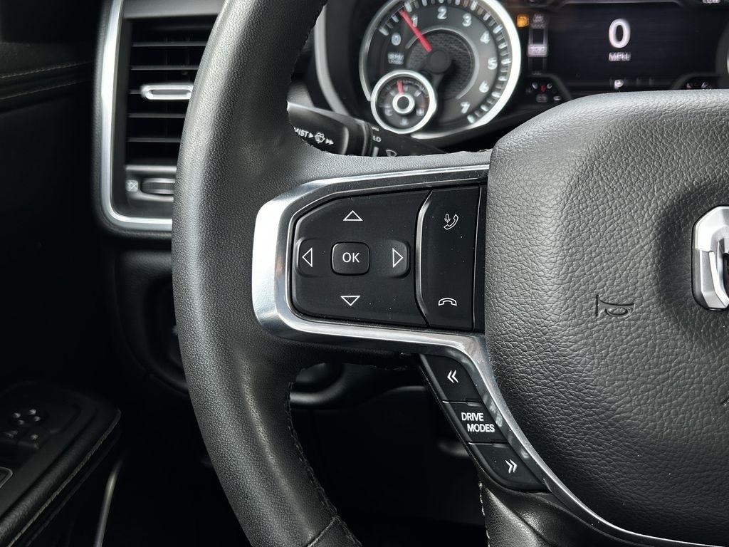 RAM 1500 Laramie Crew Cab SWB 4WD 2025