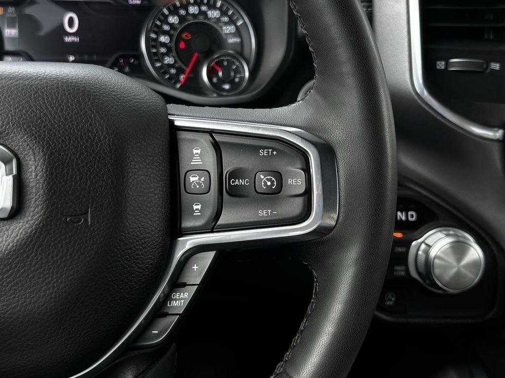 RAM 1500 Laramie Crew Cab SWB 4WD 2025