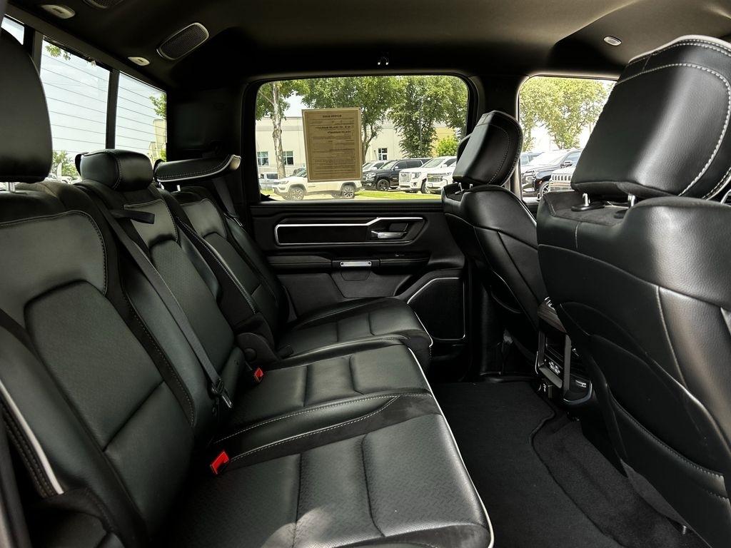 RAM 1500 Laramie Crew Cab SWB 4WD 2025