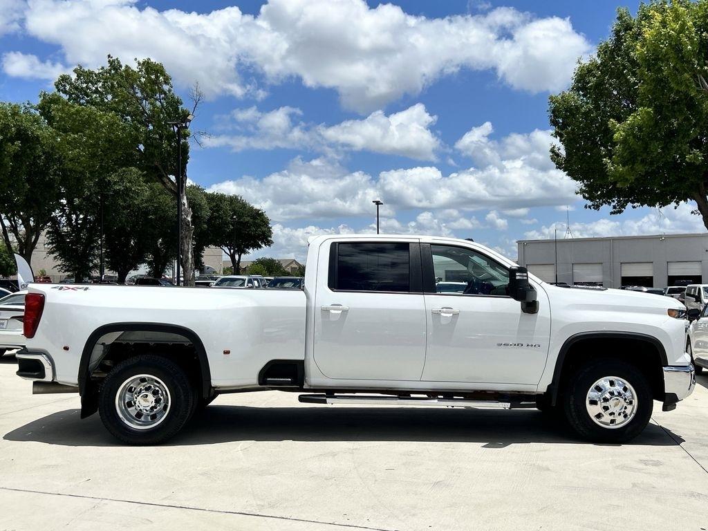 Chevrolet Silverado 3500HD LT Crew Cab 4WD 2025