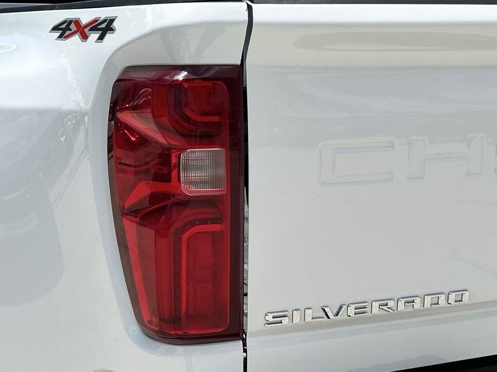 Chevrolet Silverado 3500HD LT Crew Cab 4WD 2025