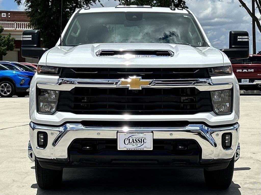 Chevrolet Silverado 3500HD LT Crew Cab 4WD 2025