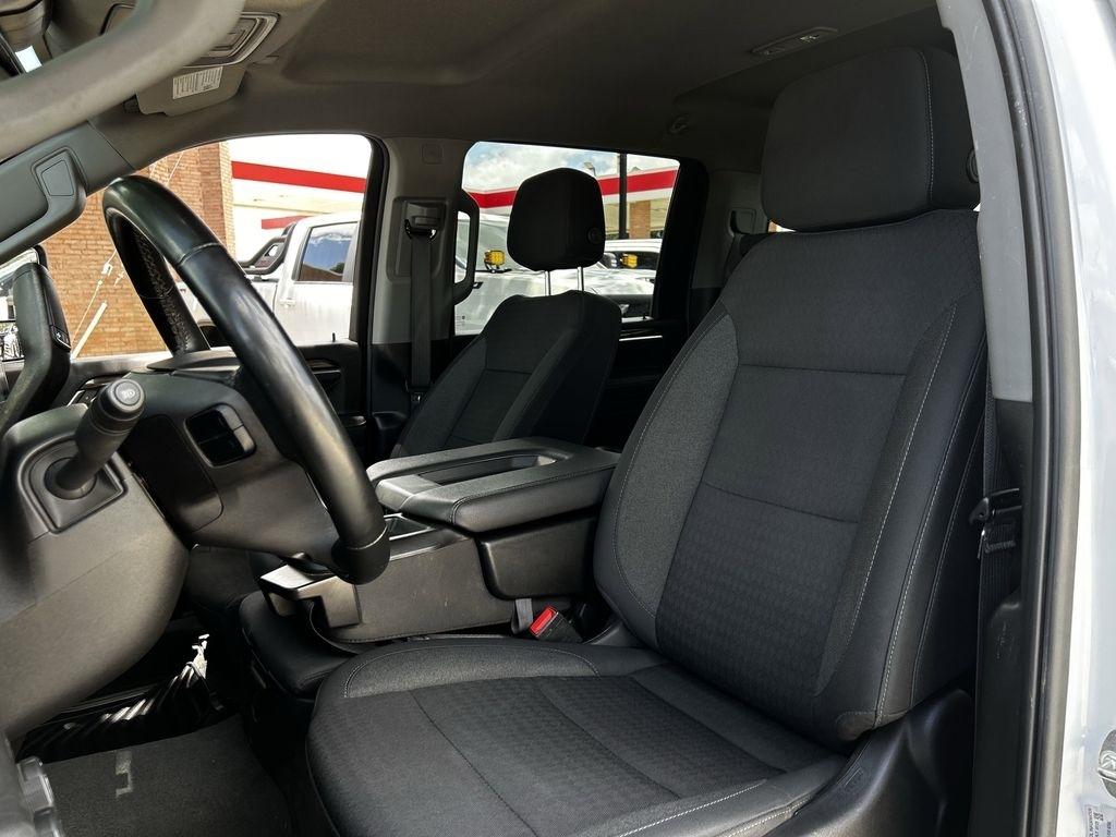 Chevrolet Silverado 3500HD LT Crew Cab 4WD 2025