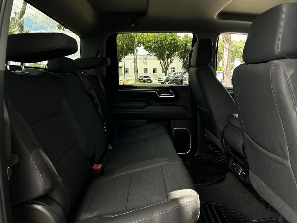 Chevrolet Silverado 3500HD LT Crew Cab 4WD 2025