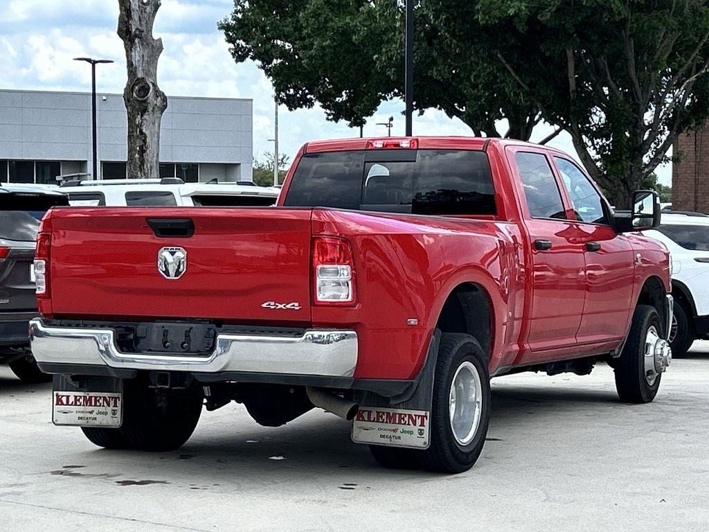 RAM 3500 Tradesman Crew Cab 4WD DRW 2024