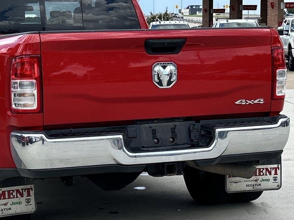 RAM 3500 Tradesman Crew Cab 4WD DRW 2024