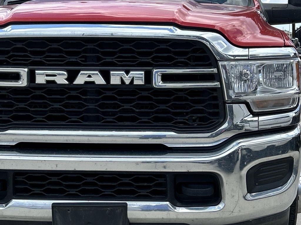 RAM 3500 Tradesman Crew Cab 4WD DRW 2024