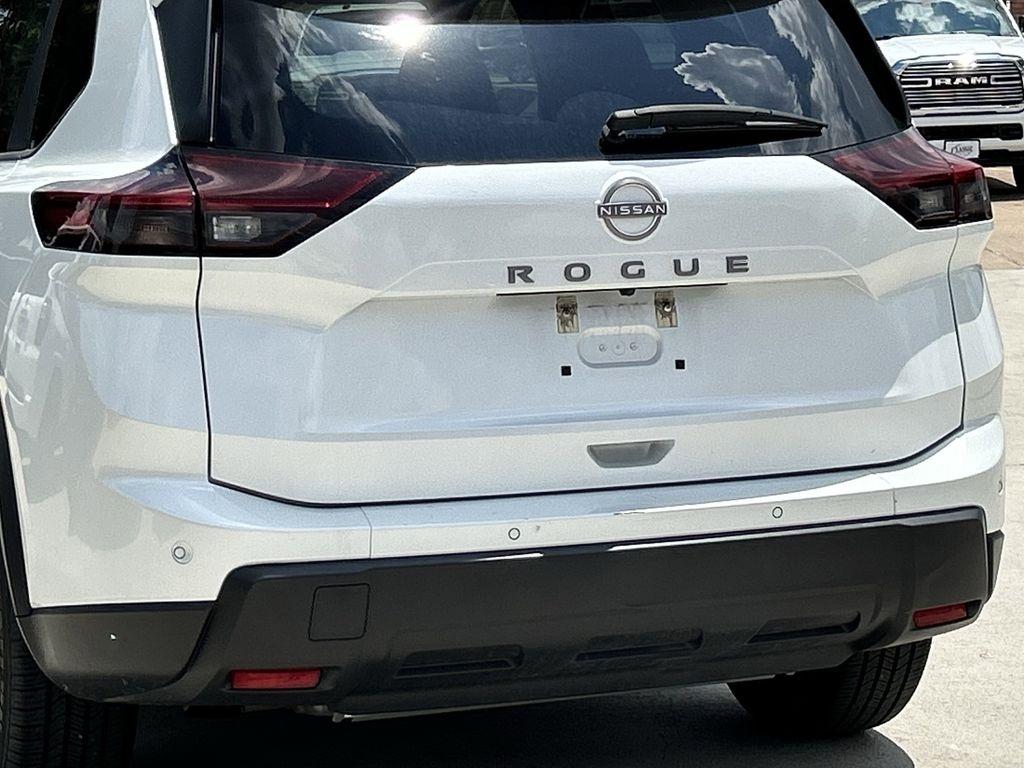 Nissan Rogue SV 2025