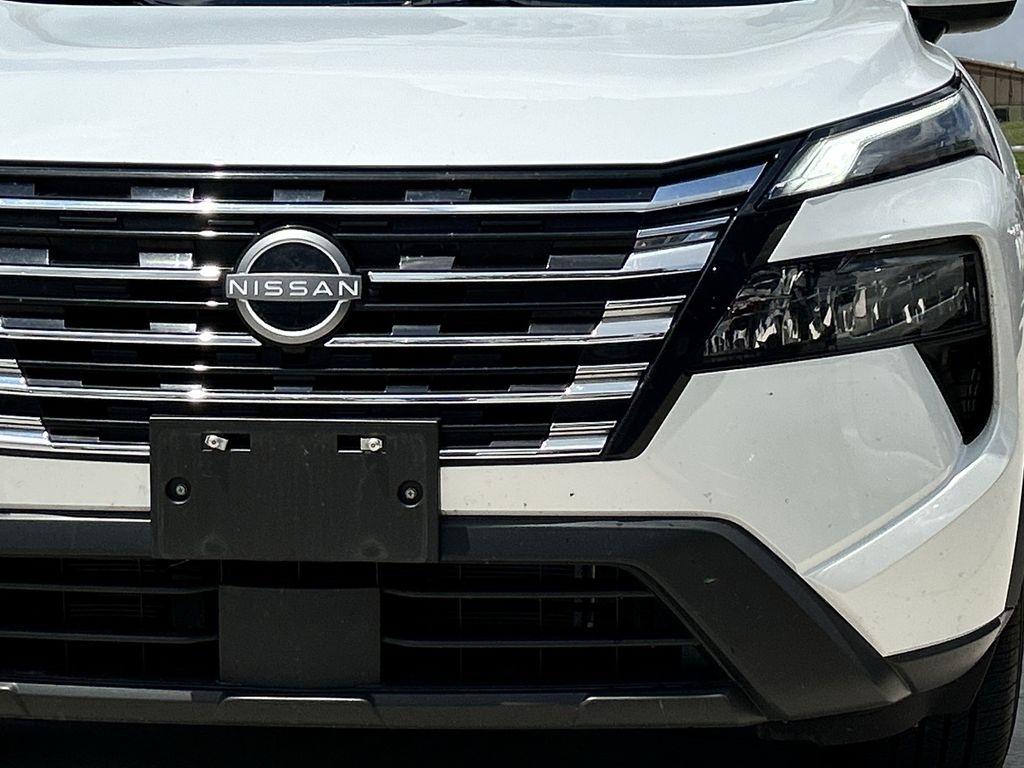 Nissan Rogue SV 2025