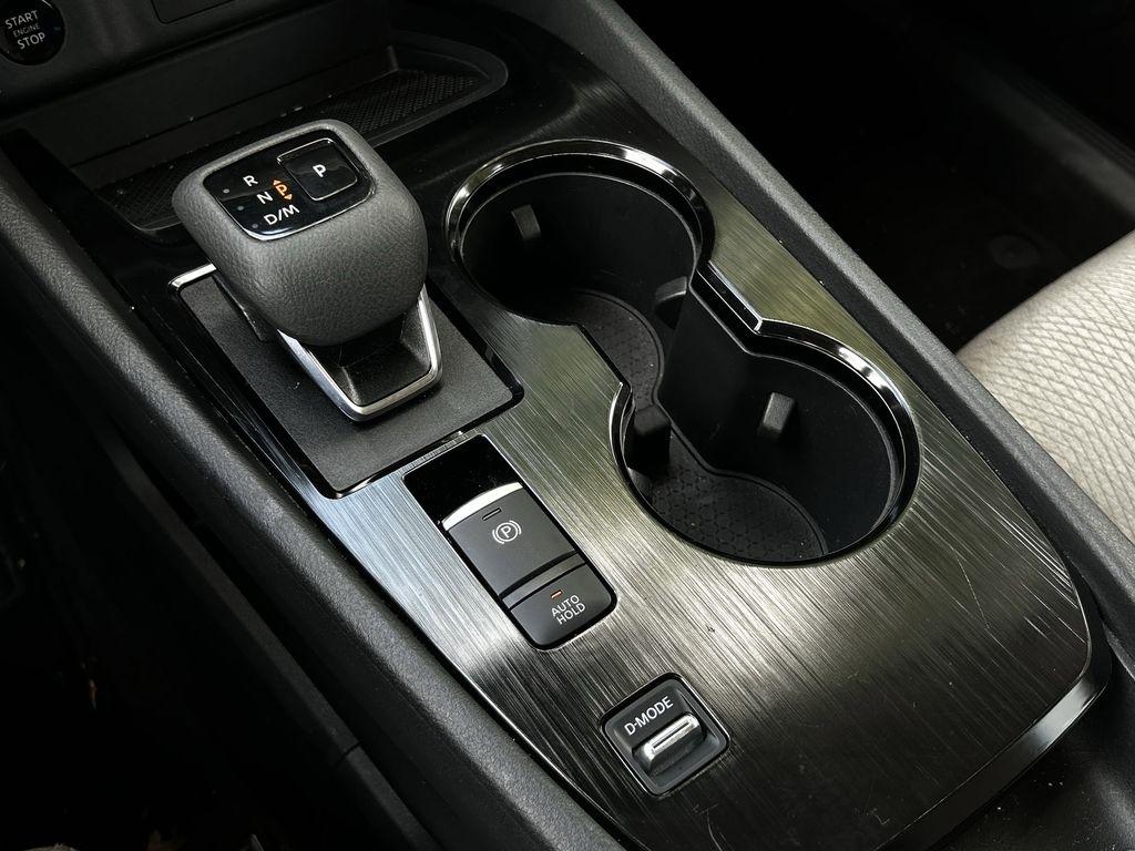 Nissan Rogue SV 2025
