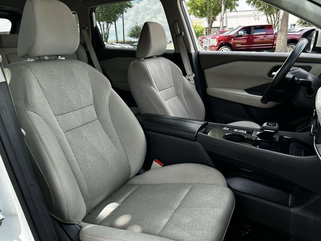 Nissan Rogue SV 2025