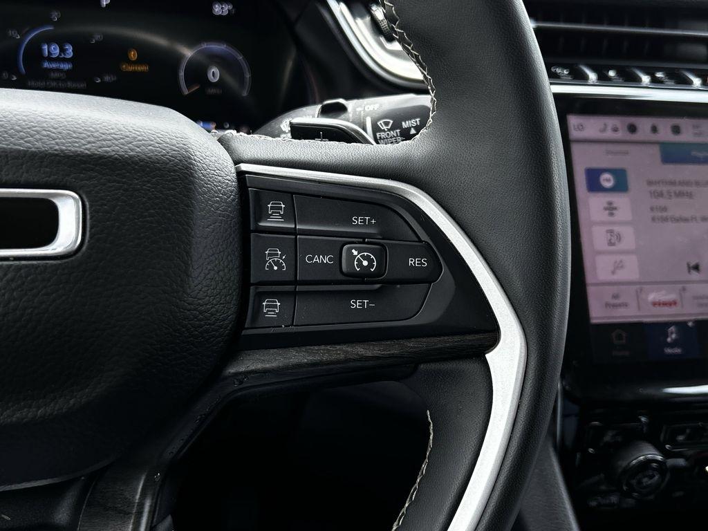 Jeep Grand Cherokee L Limited 4WD 2023
