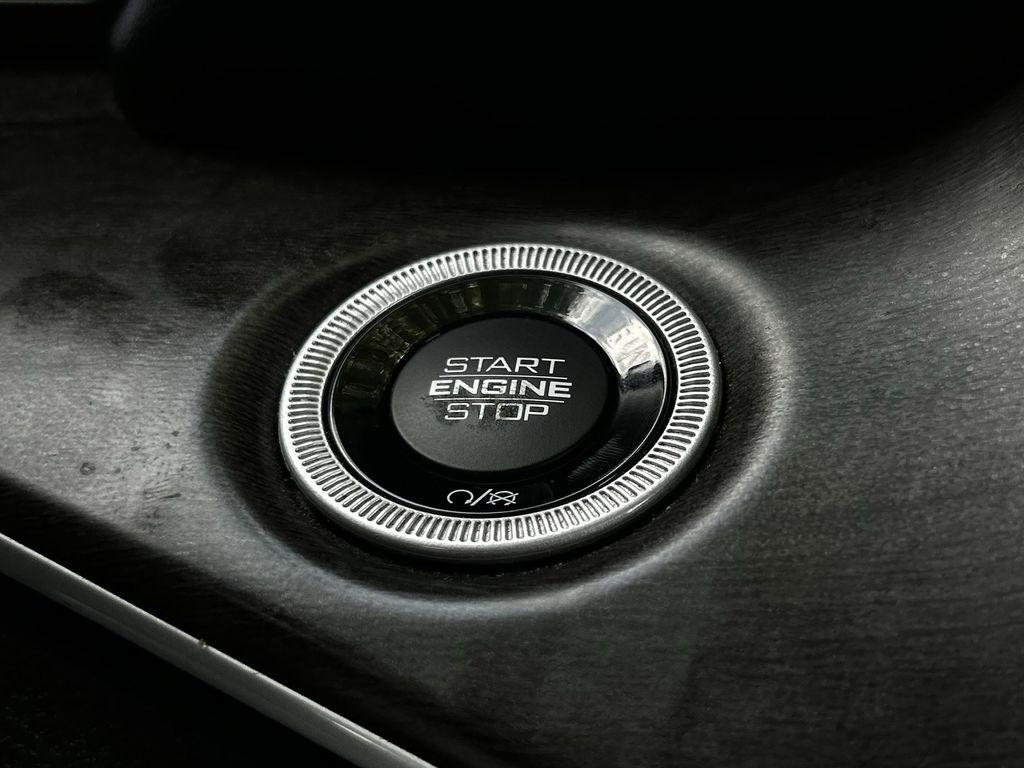 Jeep Grand Cherokee L Limited 4WD 2023