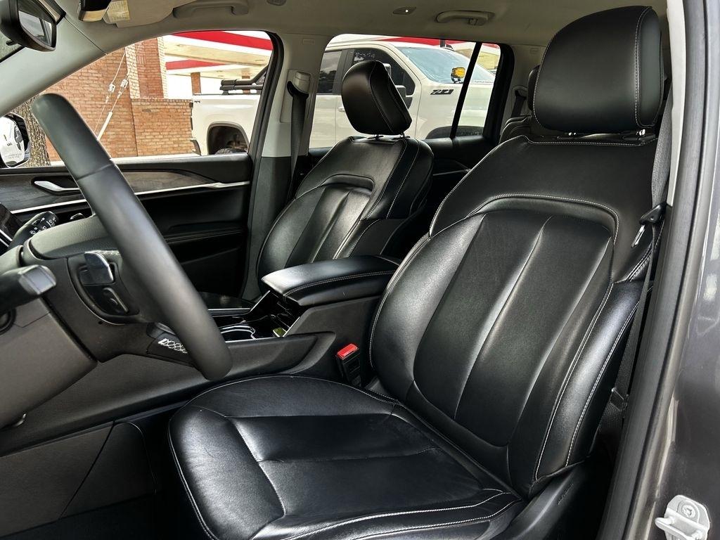 Jeep Grand Cherokee L Limited 4WD 2023