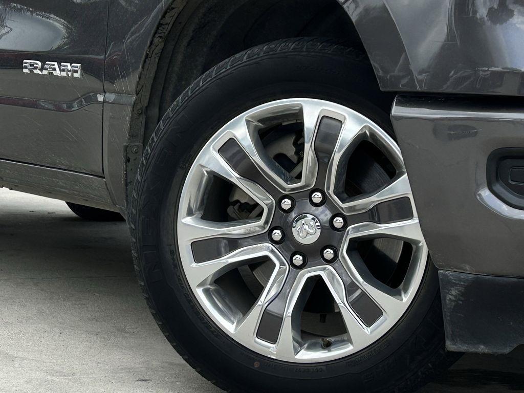 RAM 1500 Big Horn Crew Cab SWB 2WD 2022