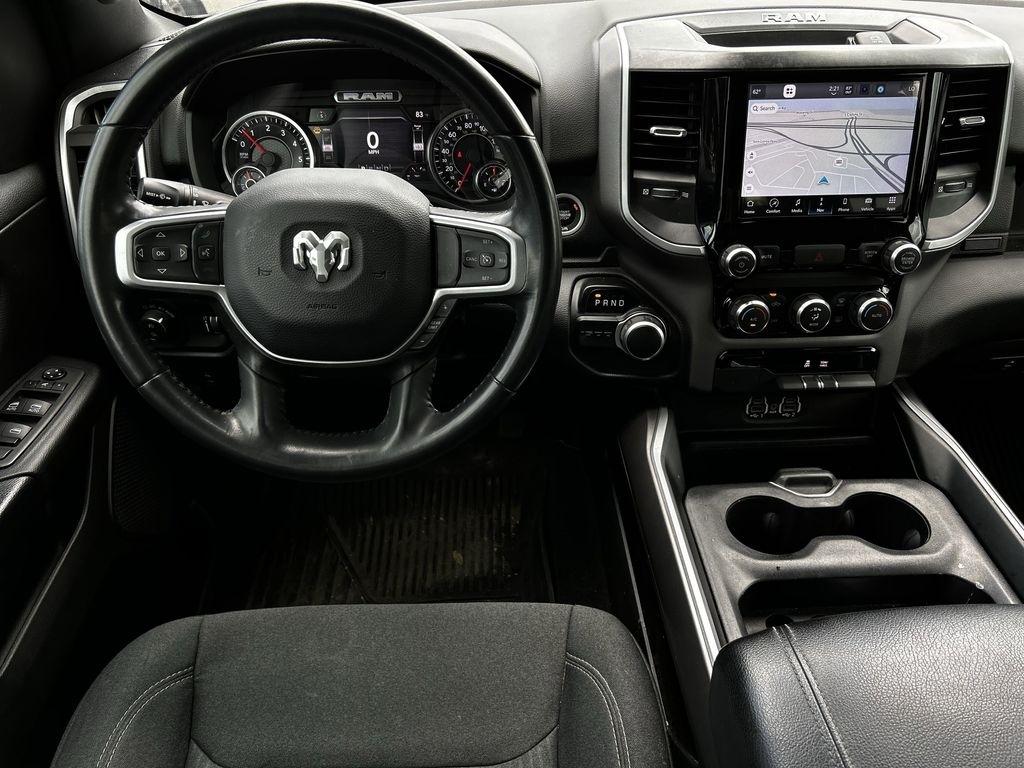 RAM 1500 Big Horn Crew Cab SWB 2WD 2022