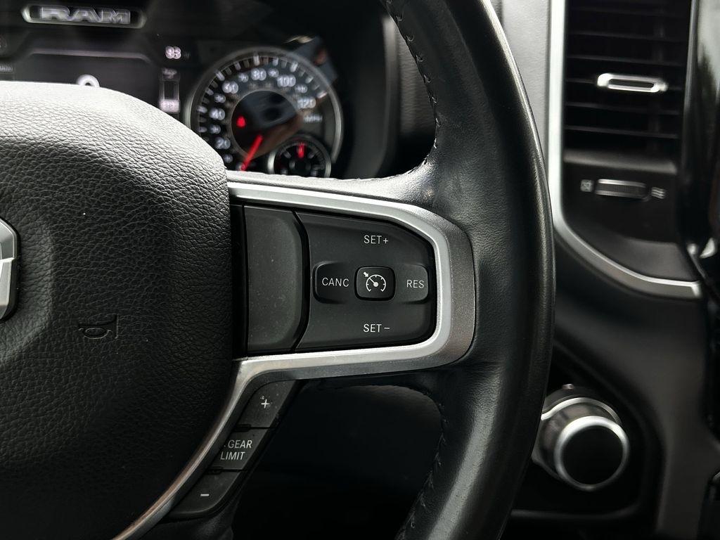 RAM 1500 Big Horn Crew Cab SWB 2WD 2022