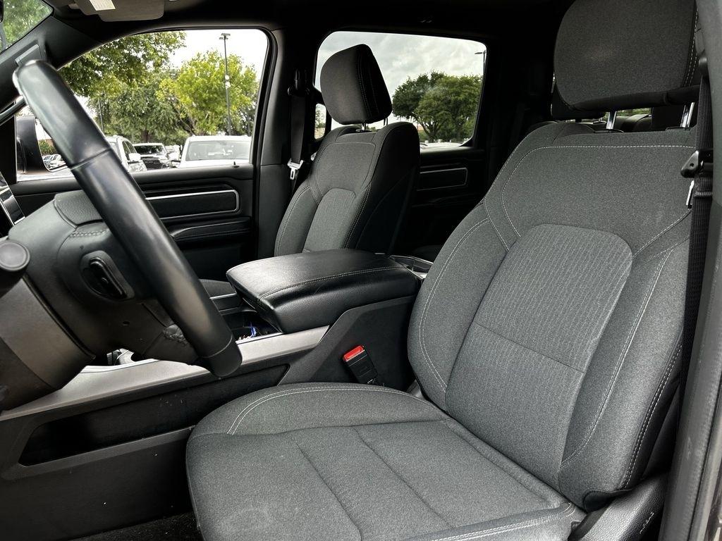 RAM 1500 Big Horn Crew Cab SWB 2WD 2022