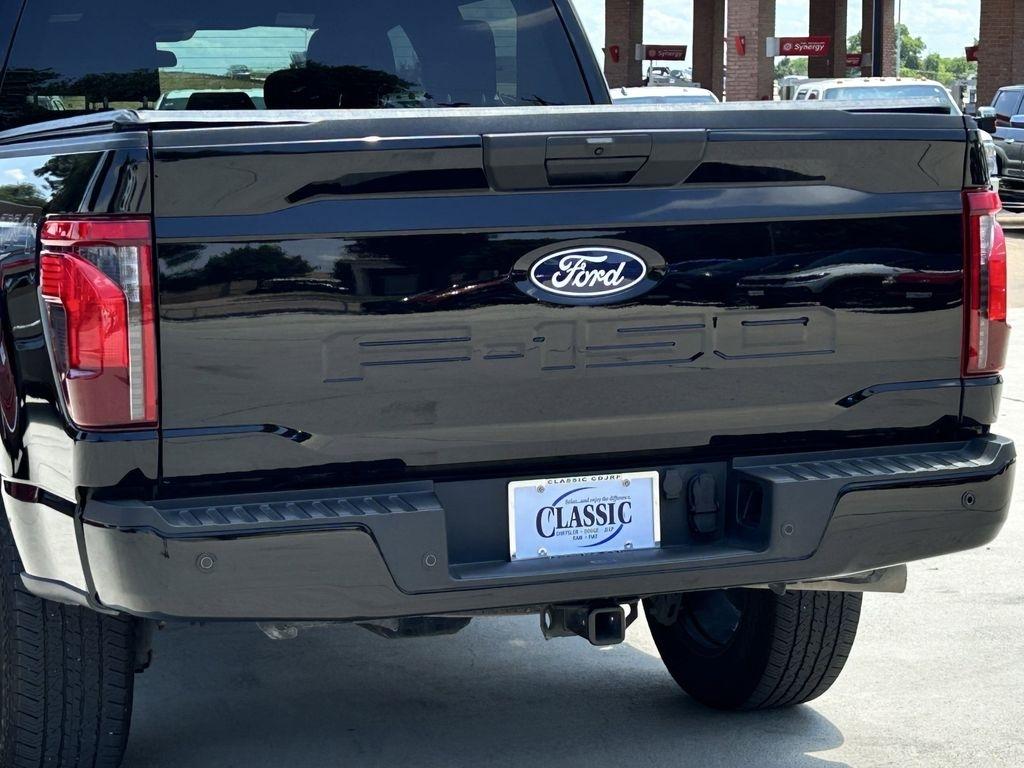 Ford F-150 STX SuperCrew 4WD 2024