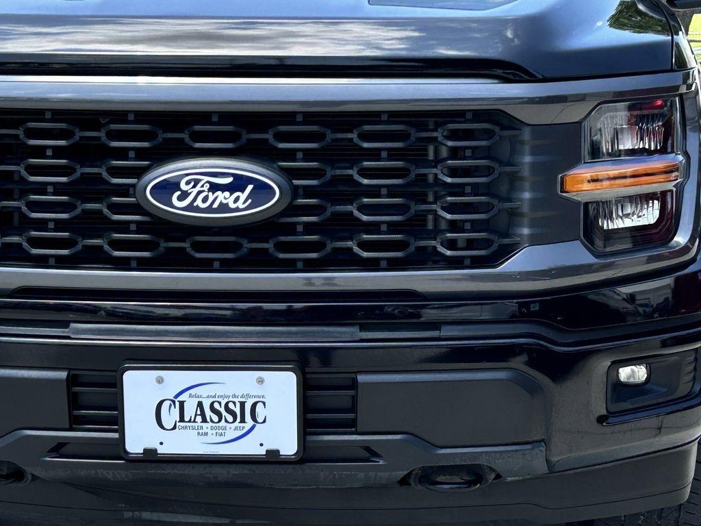 Ford F-150 STX SuperCrew 4WD 2024