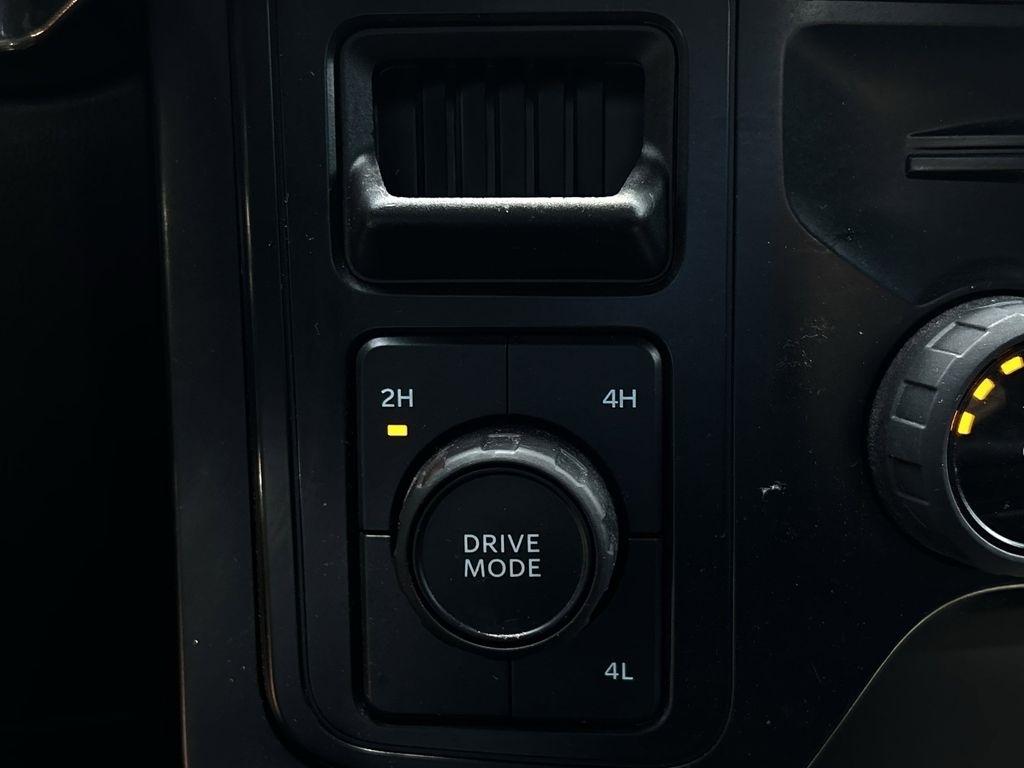 Ford F-150 STX SuperCrew 4WD 2024