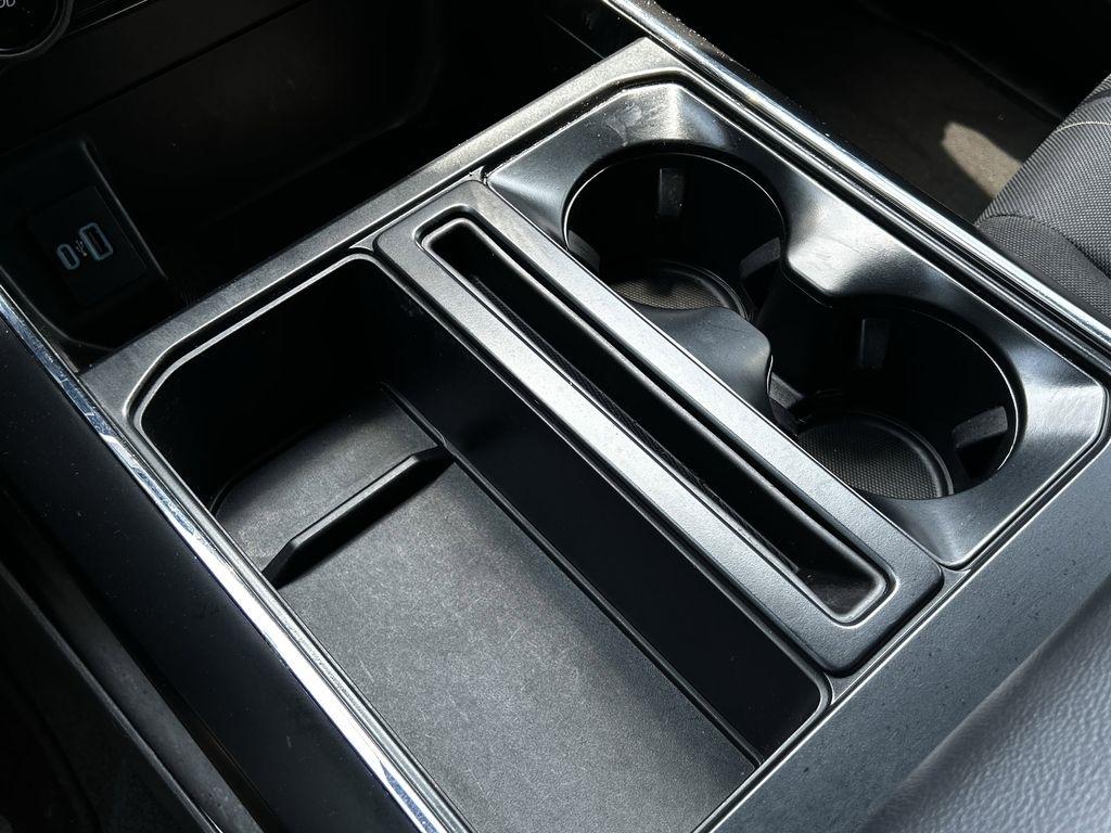 Ford F-150 STX SuperCrew 4WD 2024