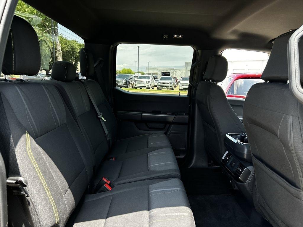 Ford F-150 STX SuperCrew 4WD 2024