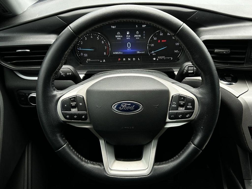 Ford Explorer XLT 2022