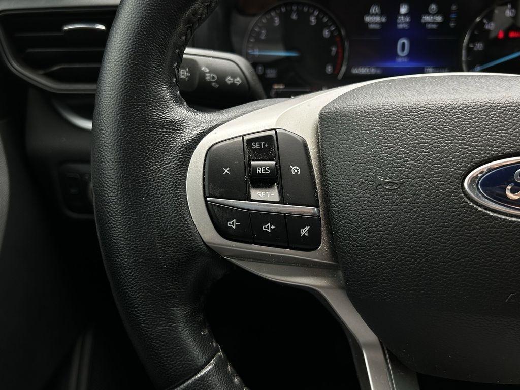 Ford Explorer XLT 2022