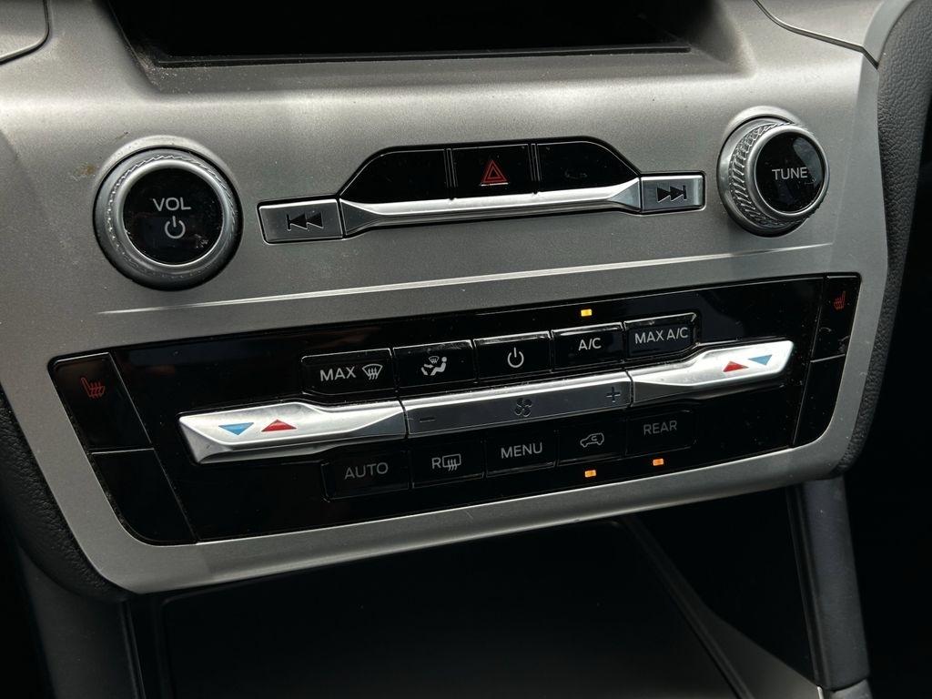 Ford Explorer XLT 2022