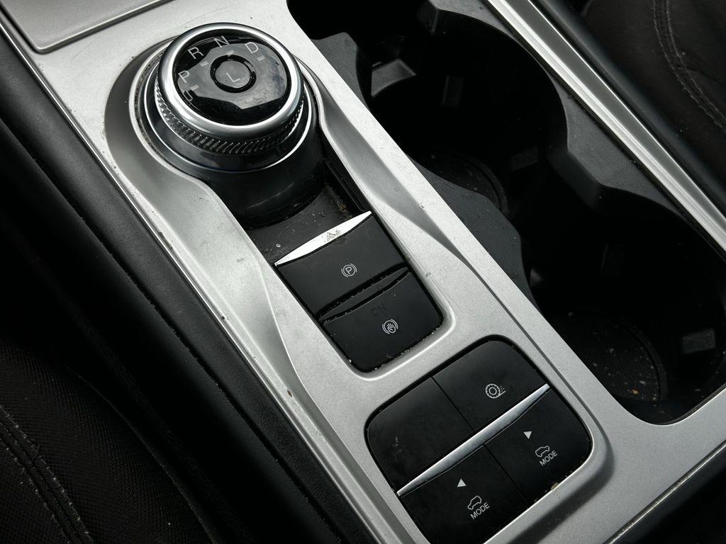 Ford Explorer XLT 2022
