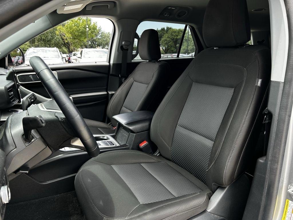 Ford Explorer XLT 2022