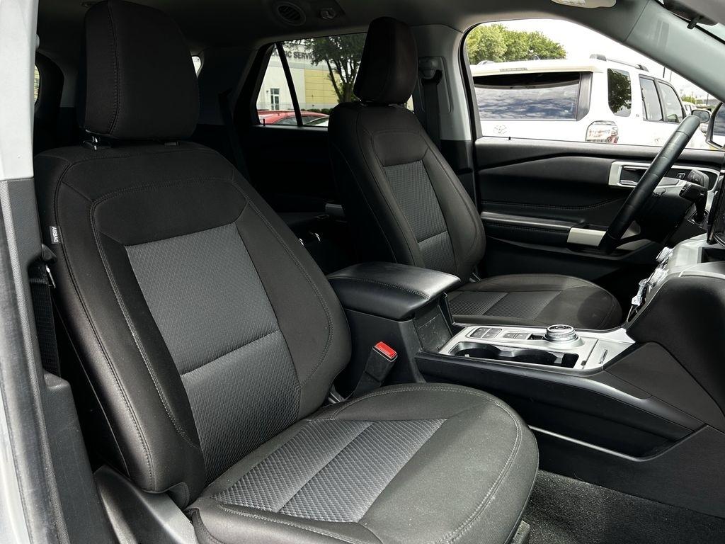 Ford Explorer XLT 2022