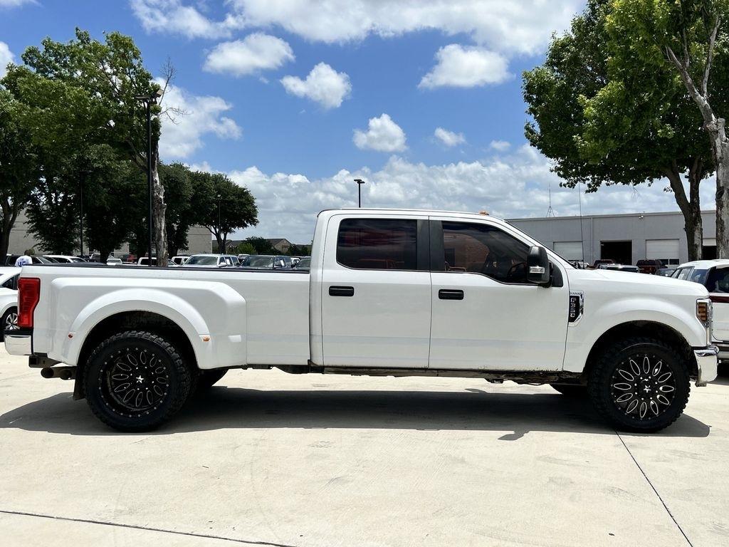 Ford F-350 SD XL Crew Cab Long Bed DRW 2WD 2018